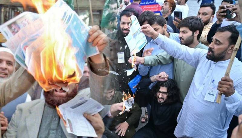 پاکستان میں بجلی کی قیمتوں میں اضافہ: وجوہات اور اثرات