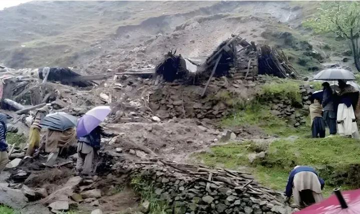 Nine of family killed as avalanche hits house in Chitral