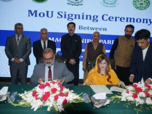 Dialogue Should Be First Response to Disputes, Not Last: Governor KP
